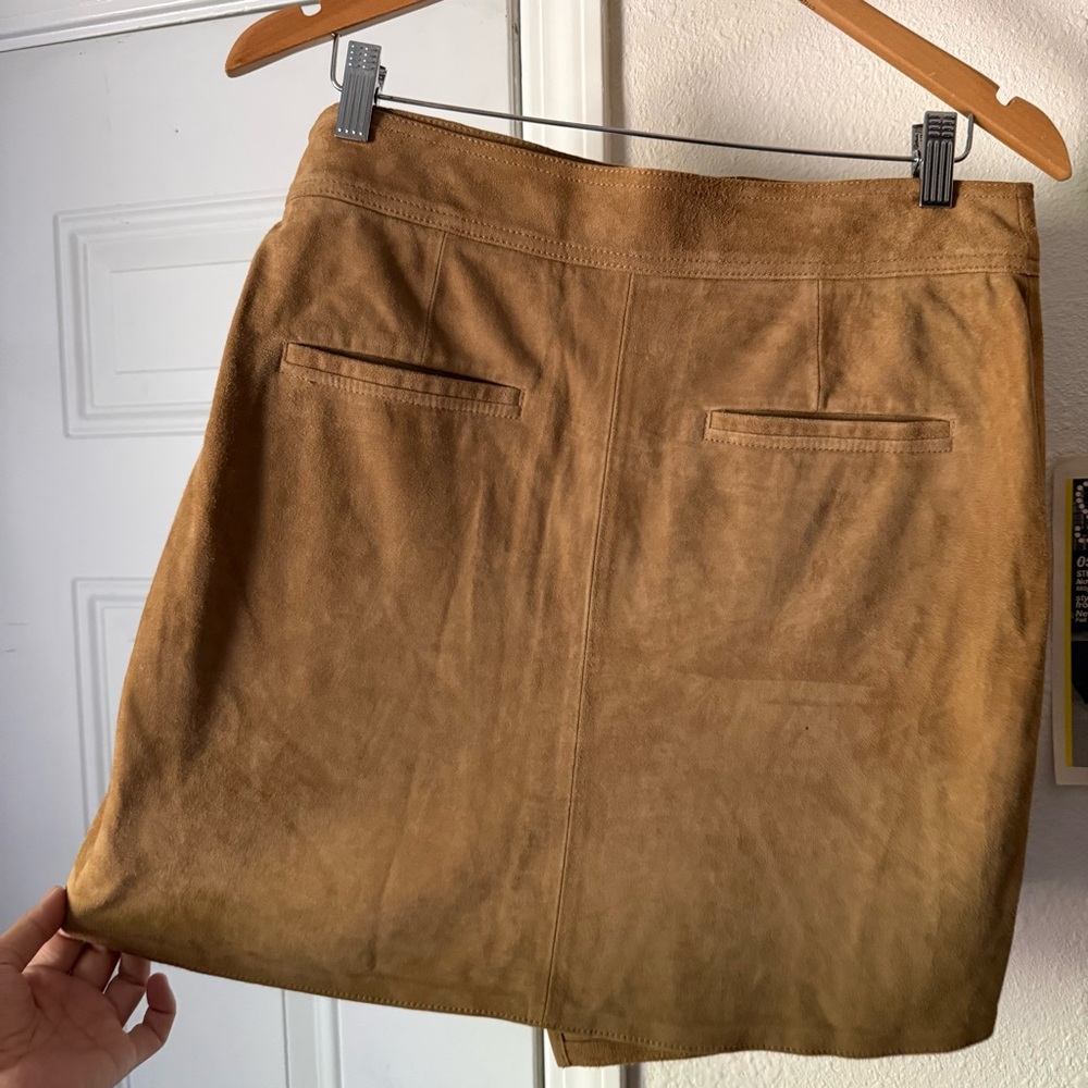 VINCE brown tan goat leather soft buckle detail mini skirt - Picture 4 of 6